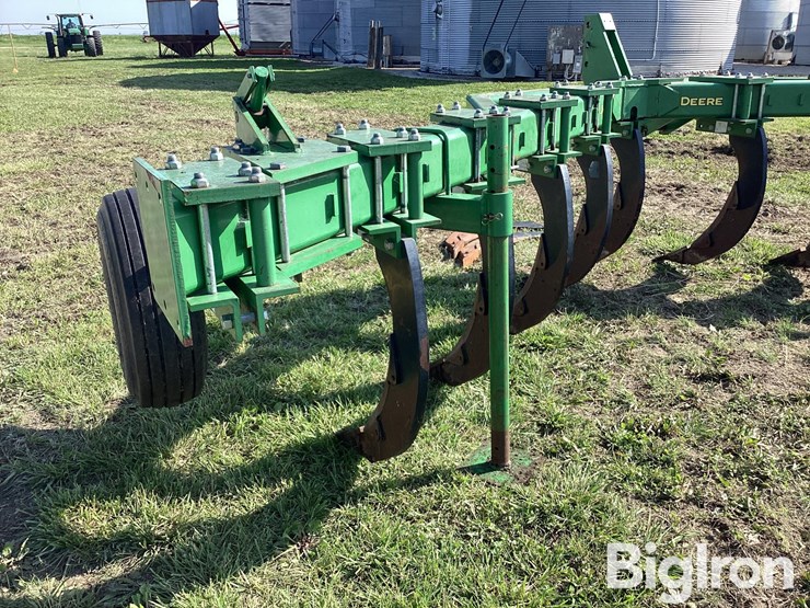 2013-john-deere-915-image-16