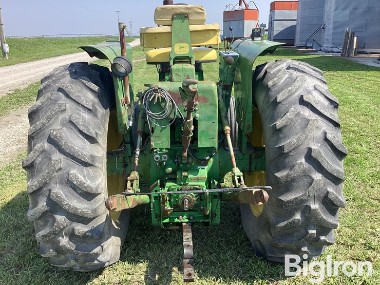john-deere-4020-image-11
