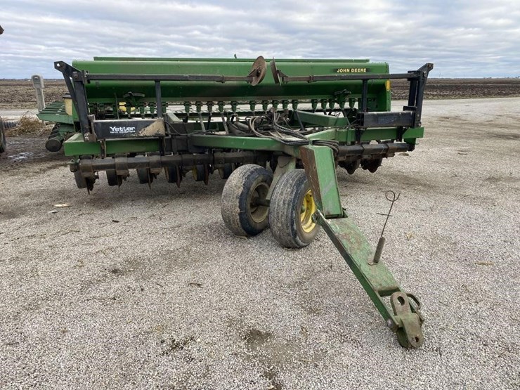 john-deere-750-image-1