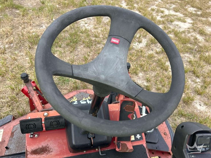 2018-toro-groundsmaster-4000d-image-12