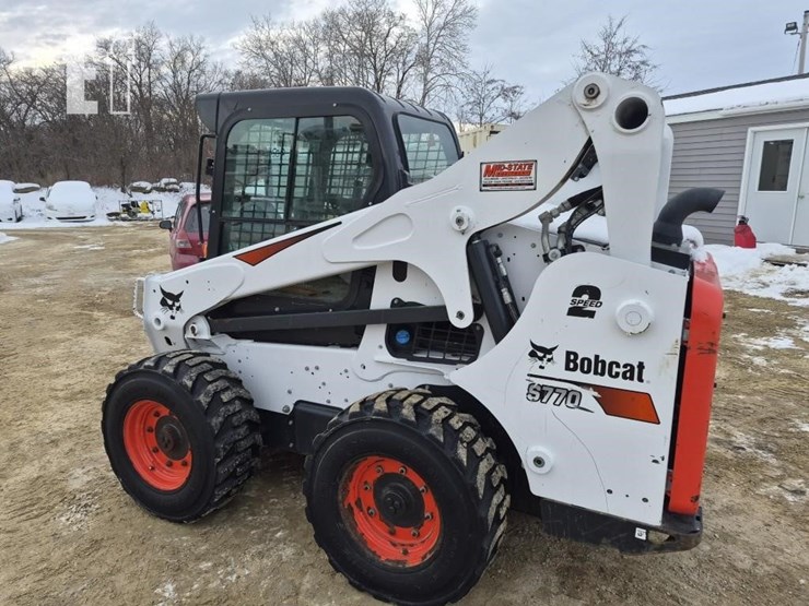 2022-bobcat-s770-image-12