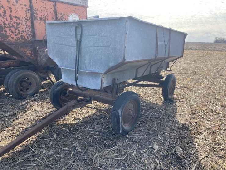 david-bradley-flairbed-wagon-image-2