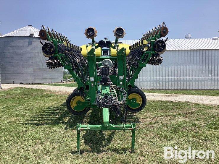 2012-john-deere-1790-image-2