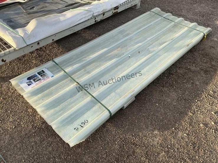 (30)-35in-x-8ft-clear-poly-roof-panels,-image-1