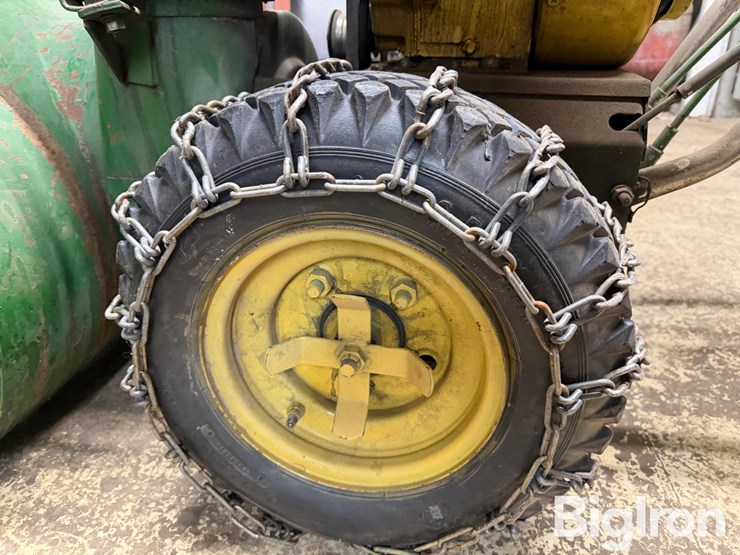 john-deere-726-image-16