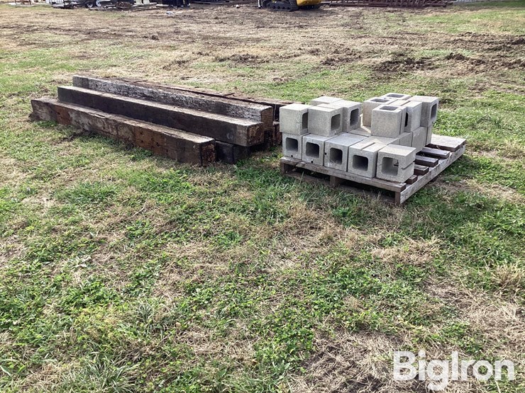 10'-railroad-ties-&-half-concrete-blocks-image-3