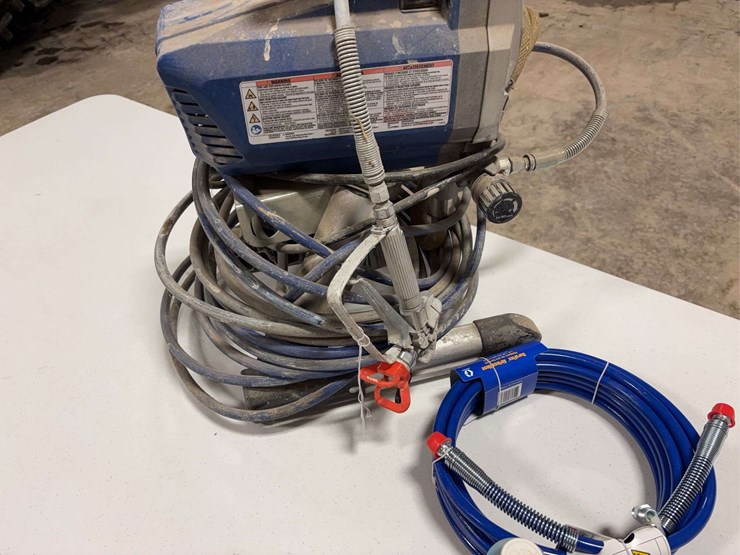 graco-magnum-airless-paint-sprayer-image-5