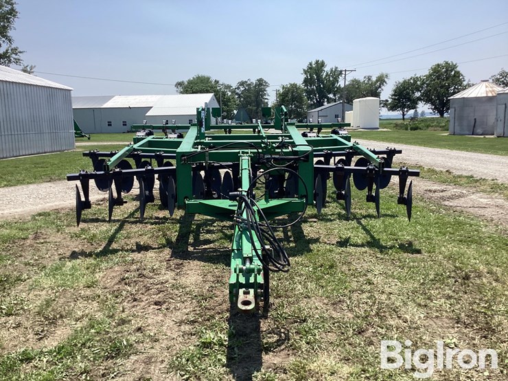 john-deere-2700-image-2