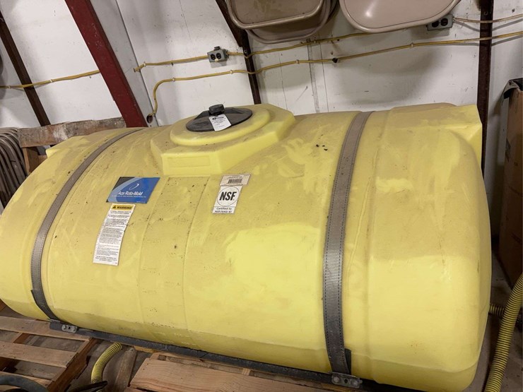 300-gal-plastic-3-point-mount-tank-image-1