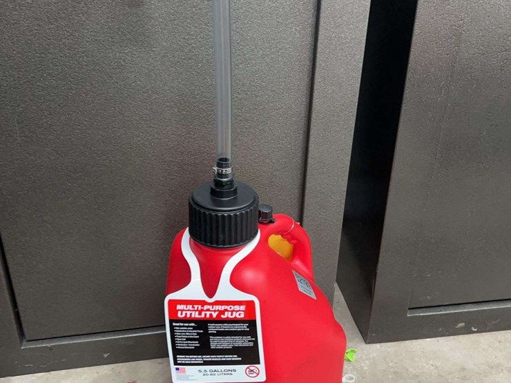 unused-5.5-gallon-multi-use-utility-jug-image-1