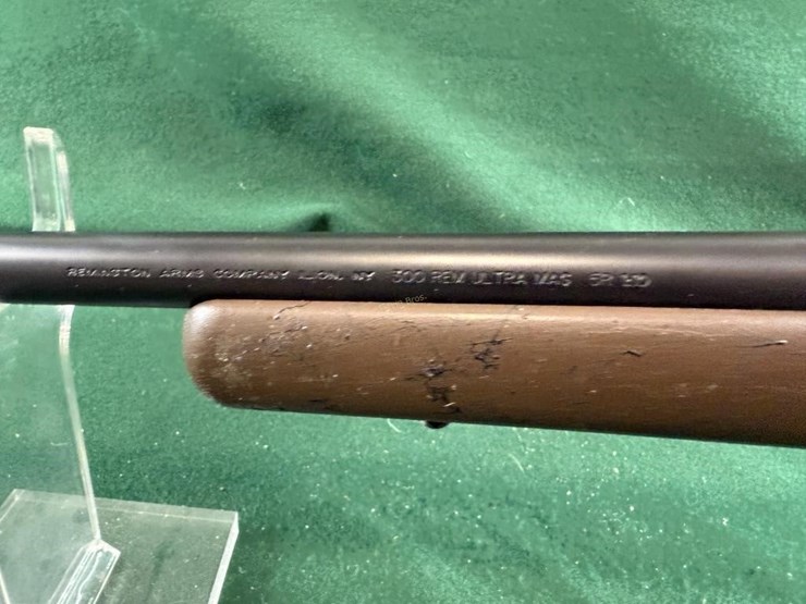 remington-mdl.700-300rem-ultra-mag-rifle-image-10