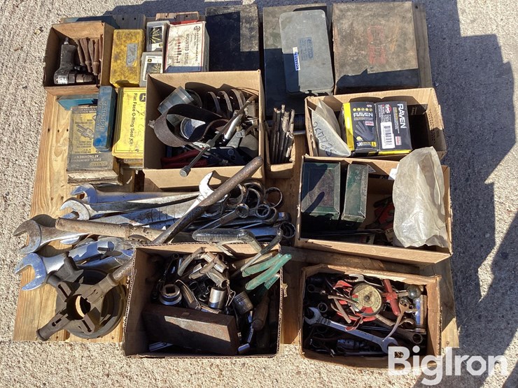 large-end-wrenches,-sockets,-o-ring-kits,-miscellaneous-tools-&-hardware-image-10