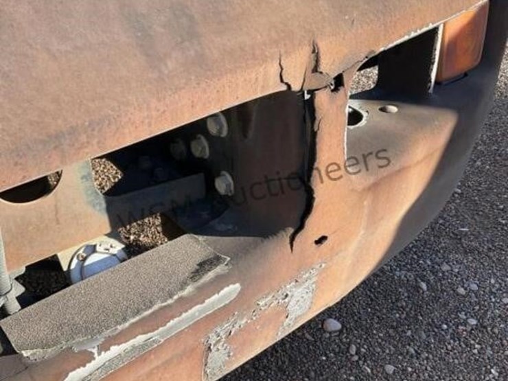 2005-chevrolet-t6500-image-12