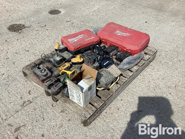 private-band-radios,-jd-impact-wrench,-dewalt-impact-wrench-image-5