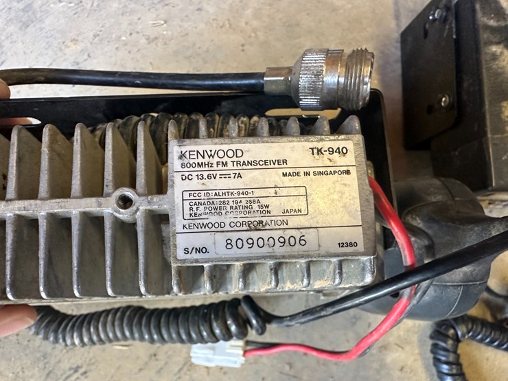 #35585-•-lot-of-(10)-kenwood-radio-transceivers-image-14