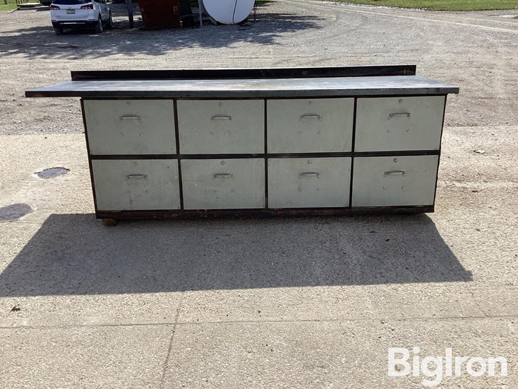 metal-work-bench-w/-8-drawers-image-2