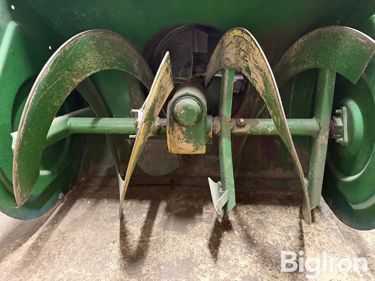 john-deere-726-image-6