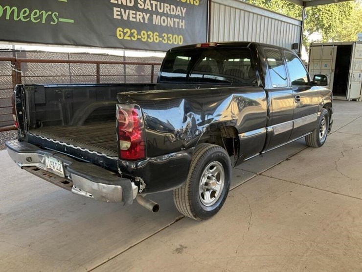 2004-chevrolet-silverado-1500-image-7