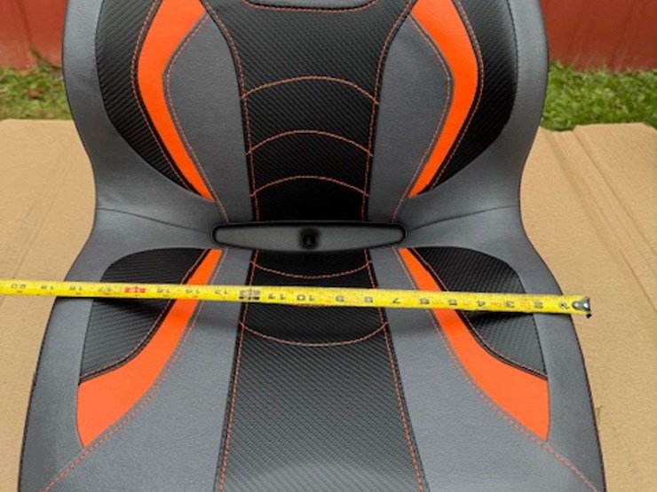 unused-spartan-zero-turn-mower-seat-image-5