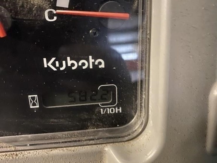 kubota-diesel-582-hours-side-by-side-image-5