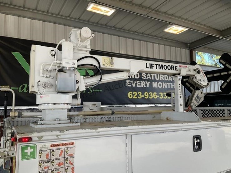 2017-ford-f550-image-9