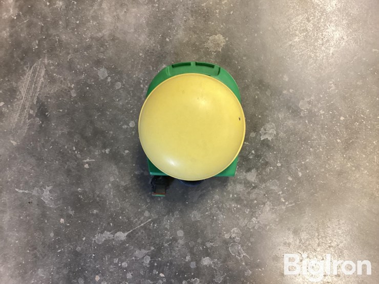 2015-john-deere-3000-image-9