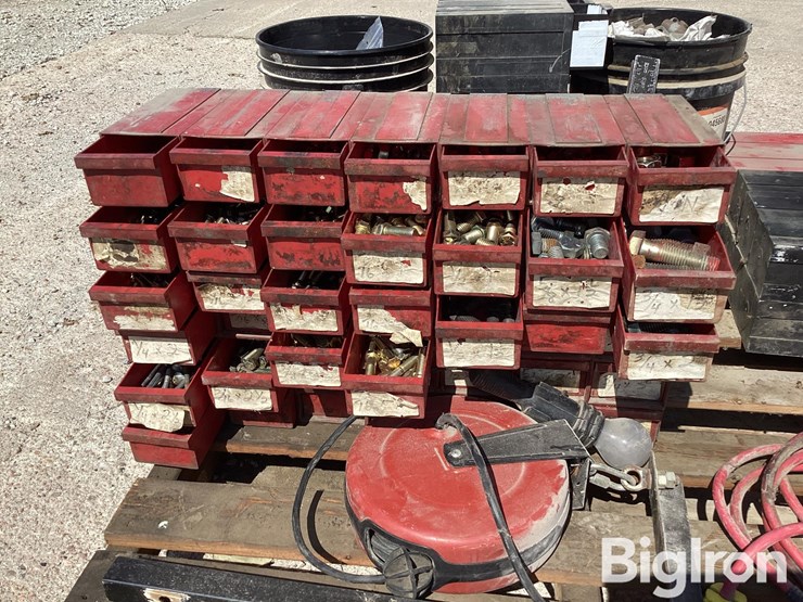 hardware-bins-w/-hardware-&-miscellaneous-fittings-&-tools-image-10
