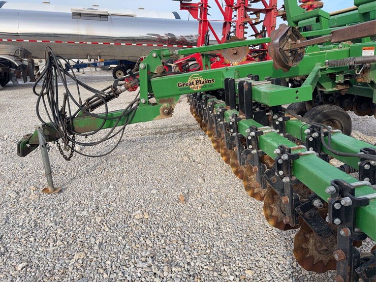 great-plains-20’-grain-drill-image-9