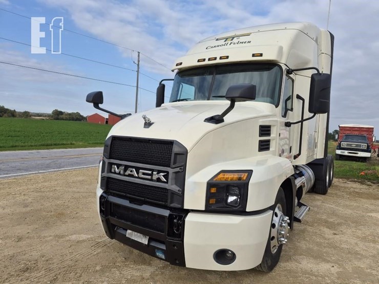 2024-mack-anthem-64t-image-3