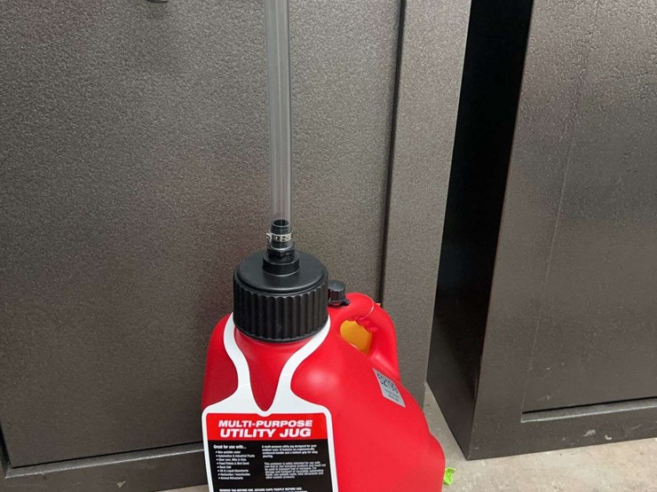 unused-5.5-gallon-multi-use-utility-jug-image-1