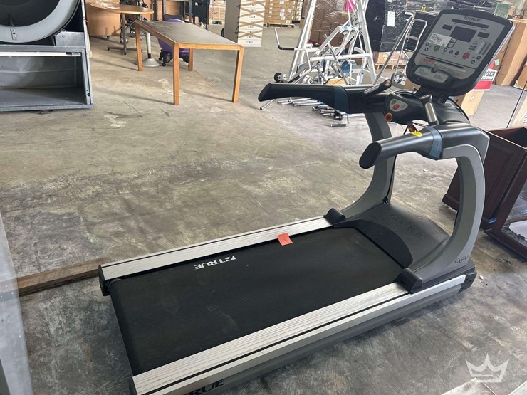 true-fitness-tcs600a-treadmill-image-2