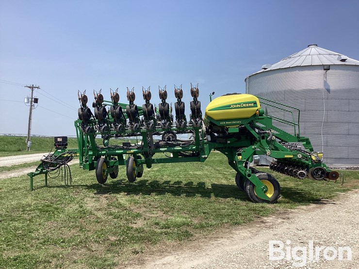 2012-john-deere-1790-image-8