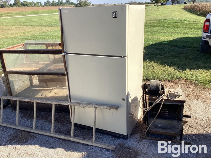 garage-cabinets,-tools,-shelving,-refrigerator,-fan,-miscellaneous-items-image-10