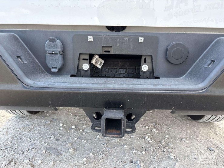 2022-chevrolet-1500-image-8