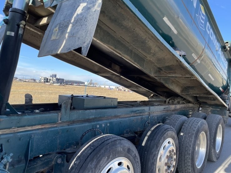 1998-peterbilt-379-image-50