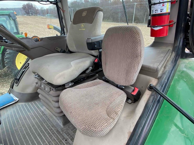 john-deere-8245r-image-50