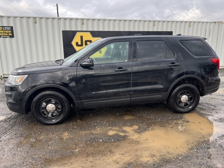 2018-ford-explorer-image-7