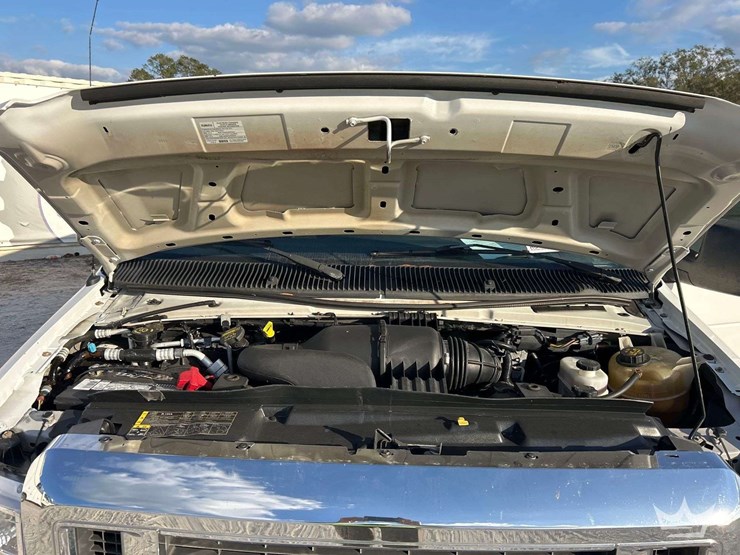 2012-ford-cargo-image-7