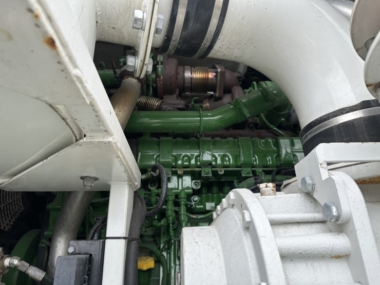 john-deere-1044-image-18