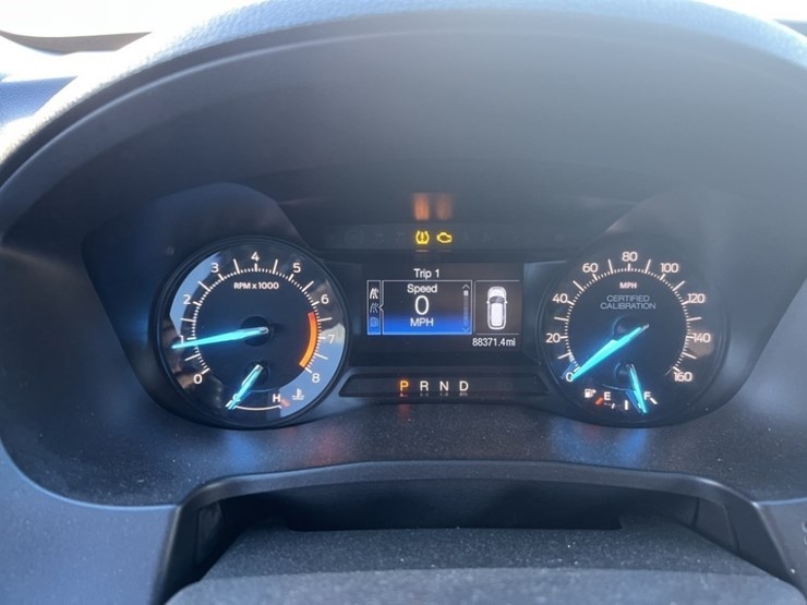 2016-ford-explorer-image-29