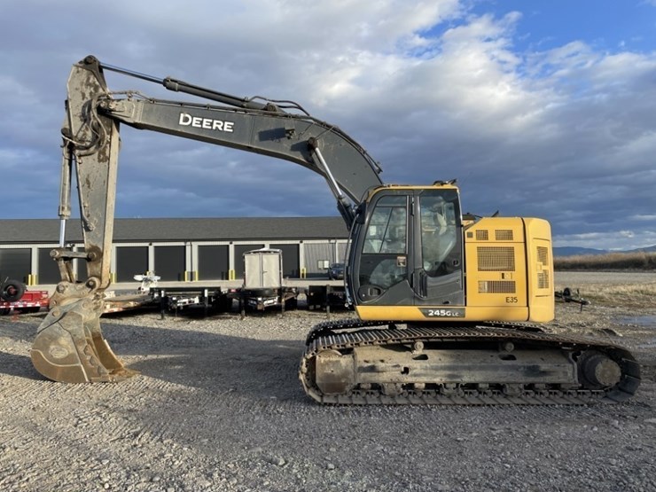 deere-245g-lc-image-2