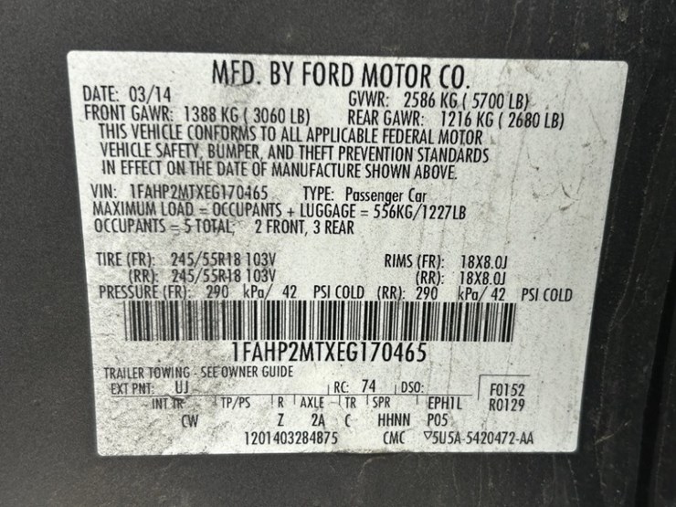 2014-ford-taurus-sedan-image-11