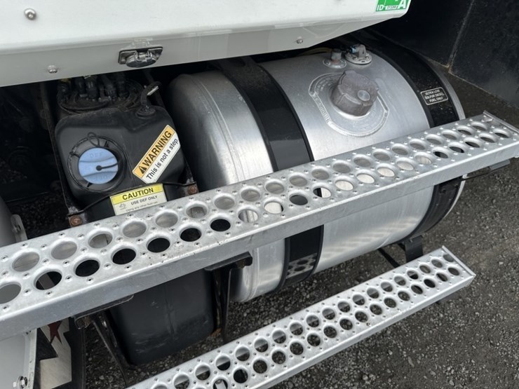 john-deere-1044-image-12