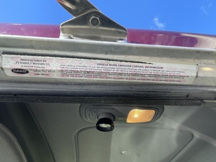 2020-peterbilt-389-image-59