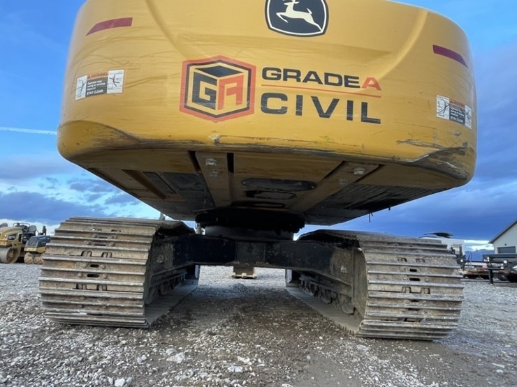 2022-deere-350-p-tier-image-15