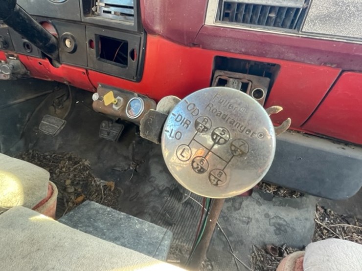 1981-caterpillar-3208-image-28