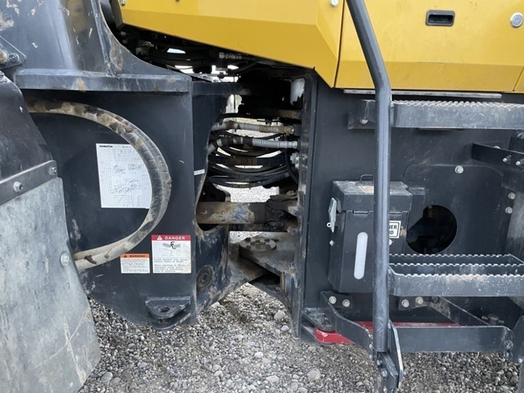 komatsu-wa320-8-image-17