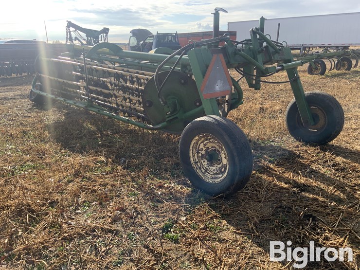 john-deere-700-image-7