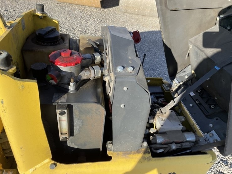 2019-bomag-bmp8500-image-11