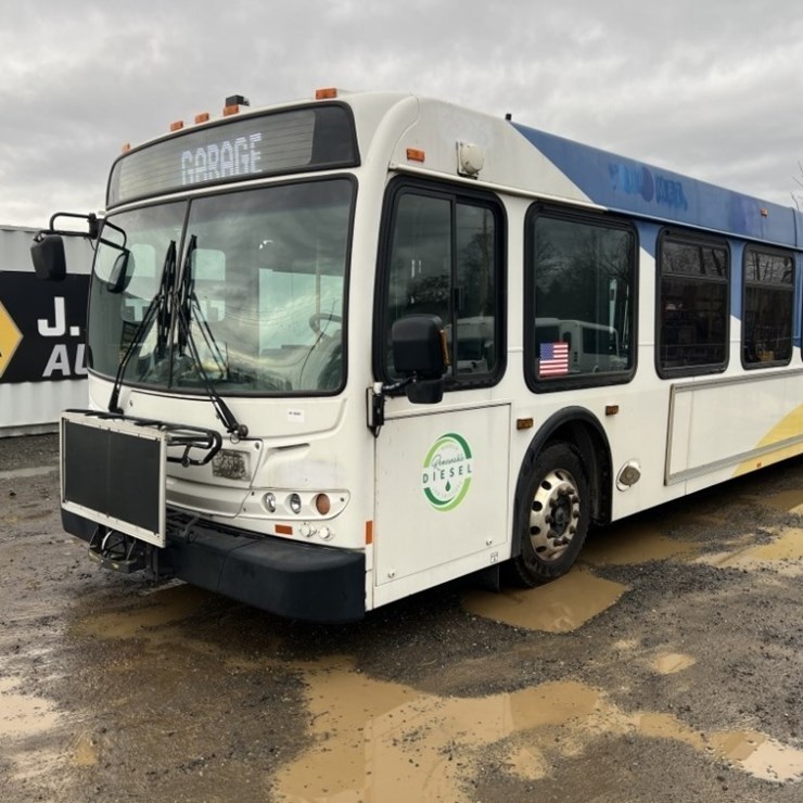 2009 New Flyer 40' Transit Bus